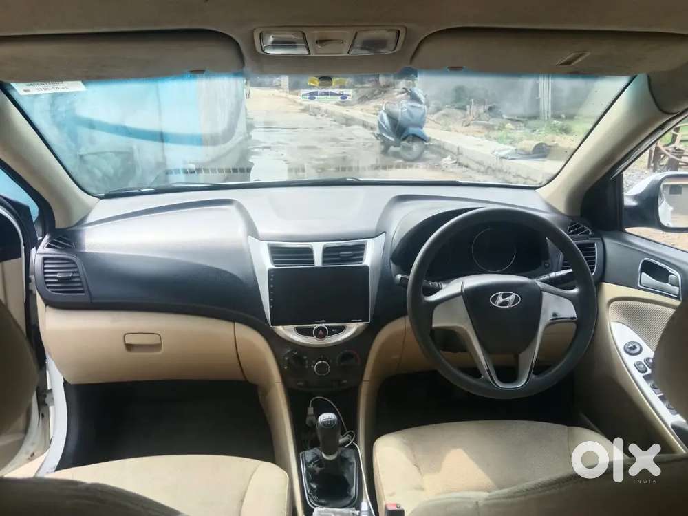 Hyundai Verna Crdi 2012 Variant