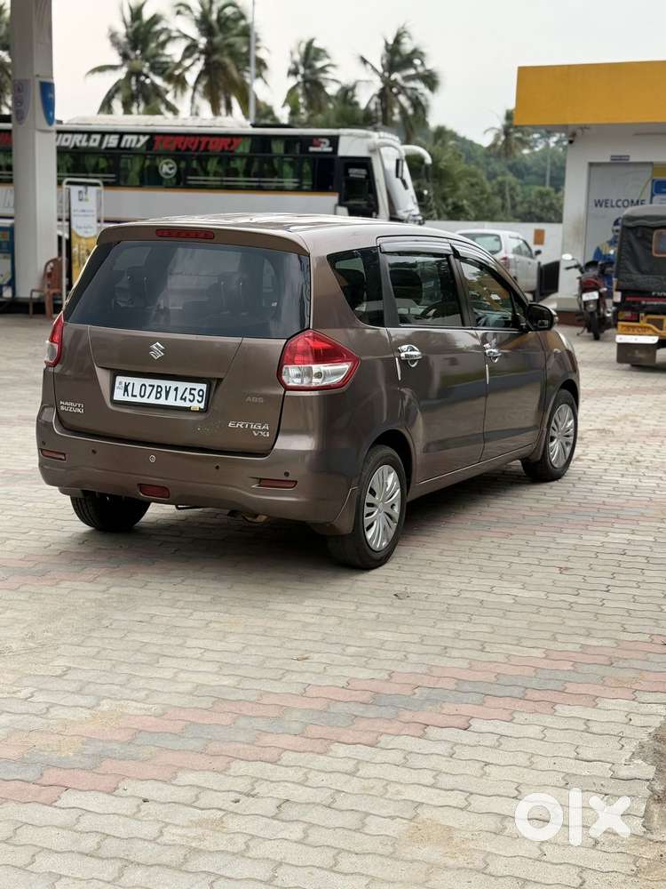 Maruti Suzuki Ertiga Vxi Abs Bs Iv, 2012, Petrol