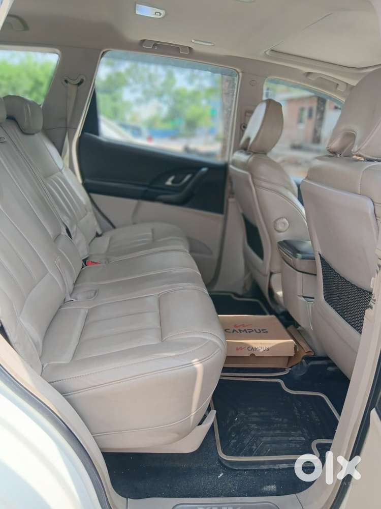 Mahindra Xuv500 2017 Year