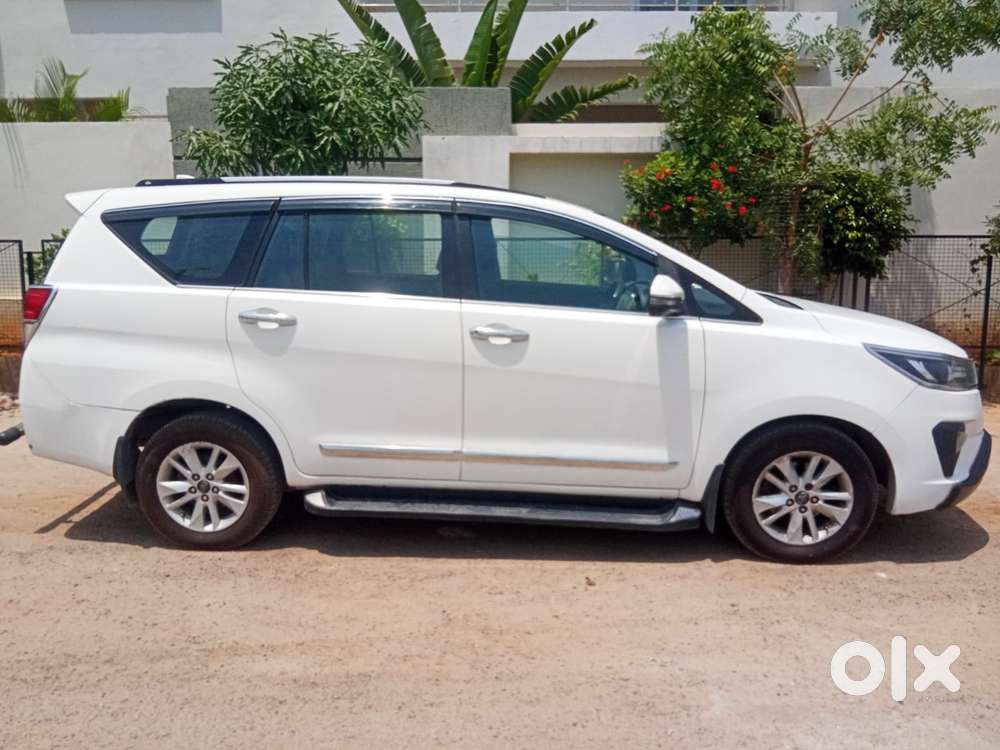 Toyota Innova Crysta 2.4 G Mt 7 Str, 2019, Diesel
