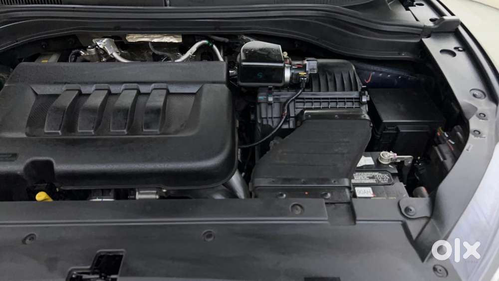 Mahindra Xuv700 2.2 Ax 5 Diesel At Str, 2024, Diesel