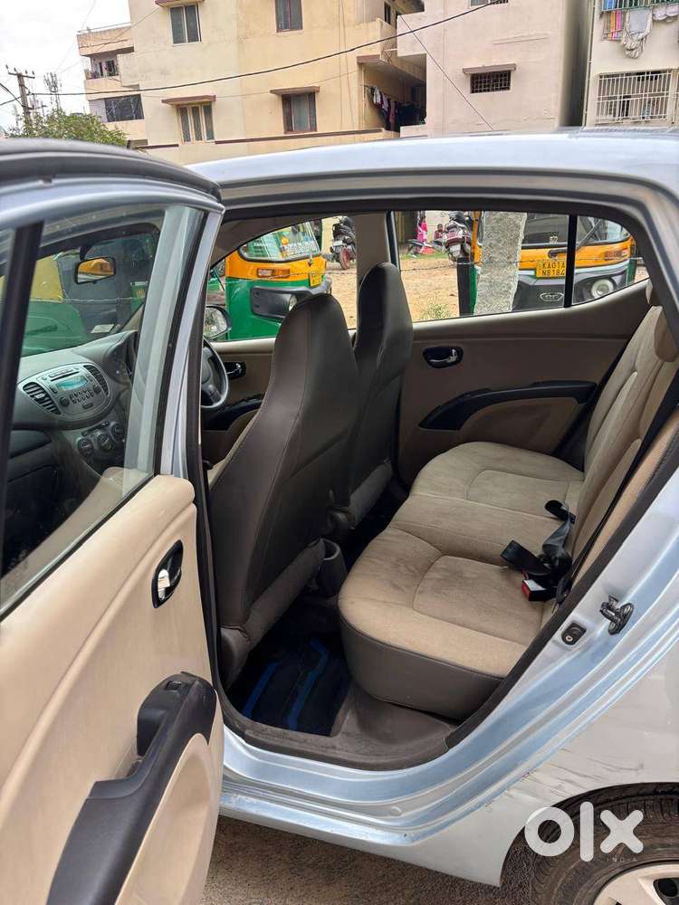 Hyundai I10 Sportz 2011 Car