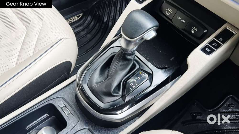 Kia Carens 1.4 Luxury Plus Dct 7 Str, 2022, Petrol