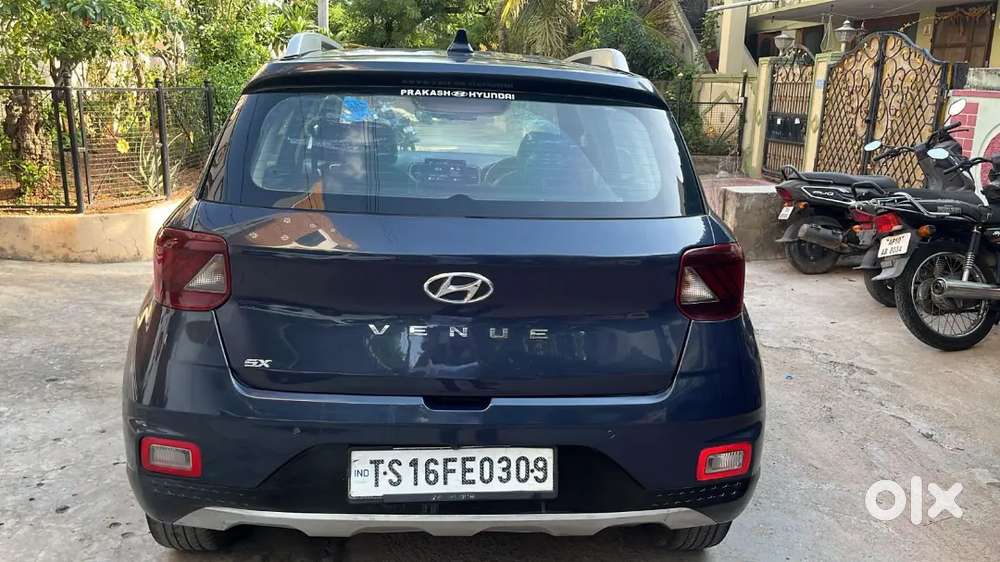 Hyundai Venue Crdi Manual 2021