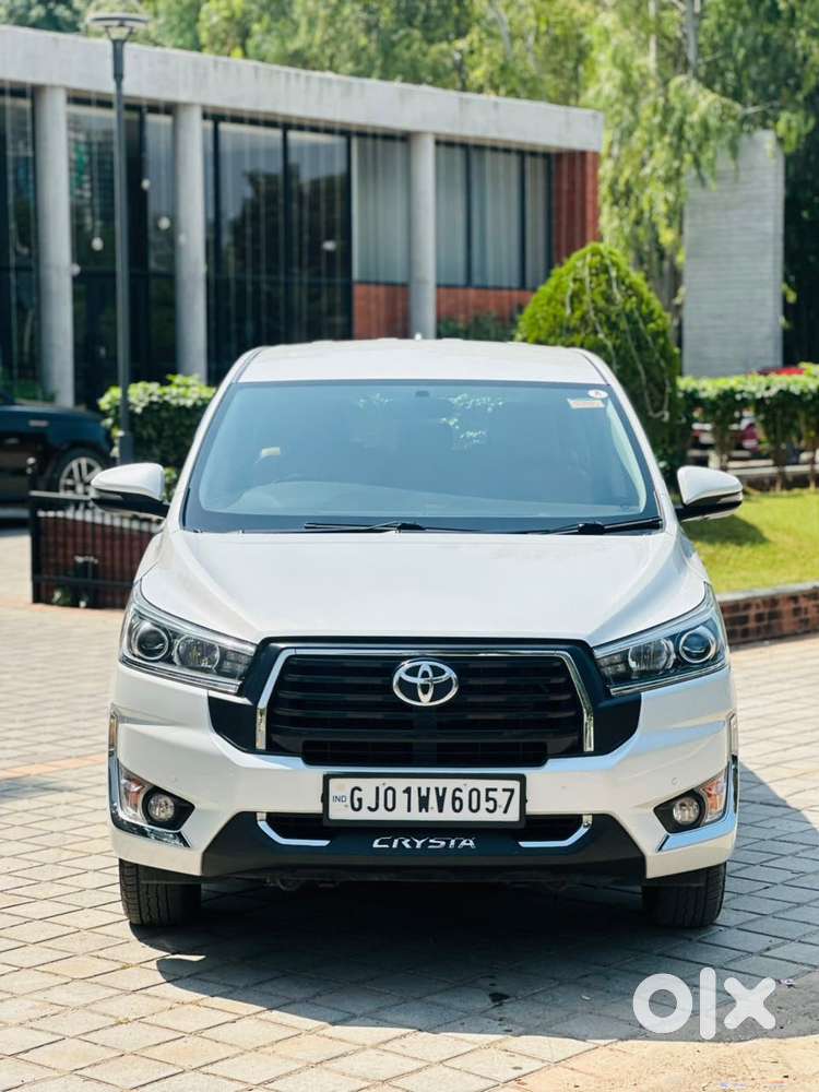 Toyota Innova Crysta 2.4 V 8 Str, 2024, Diesel