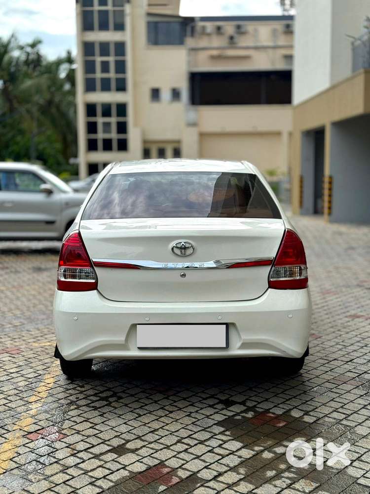 Toyota Etios 1.5 V, 2018, Petrol