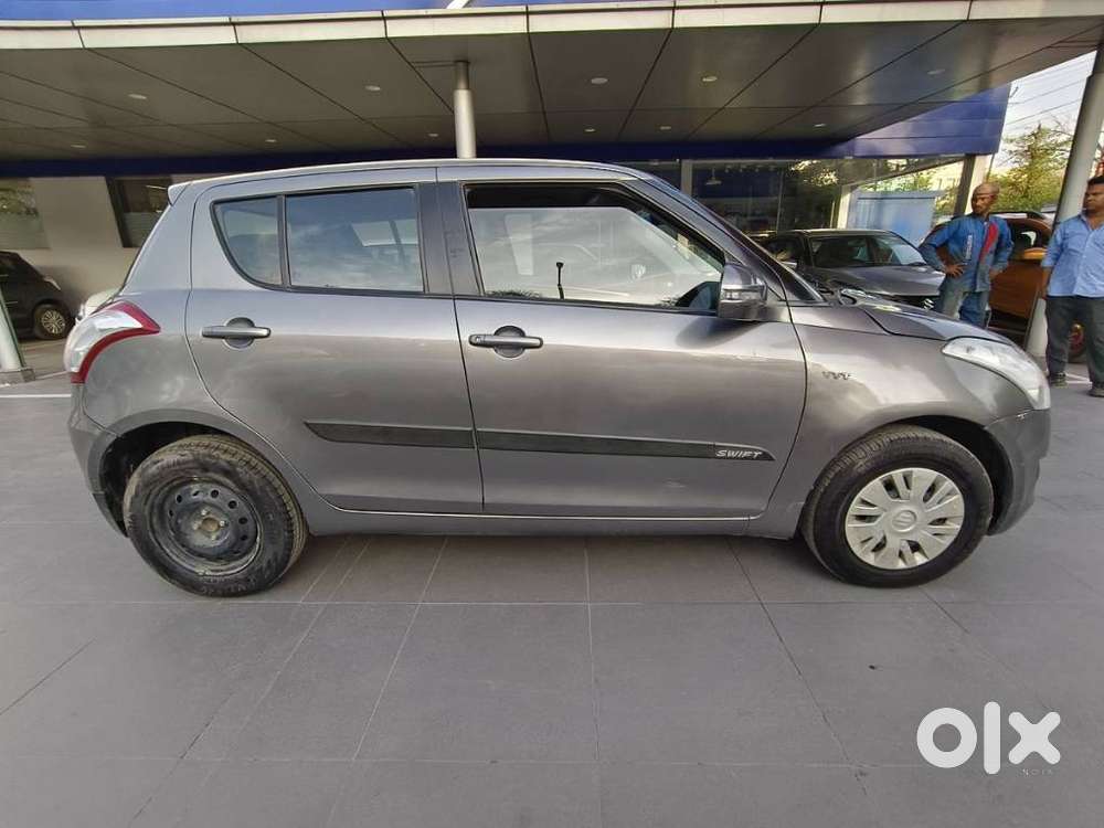 Maruti Suzuki Swift Vxi 1.2 Abs Bs-iv, 2014, Petrol