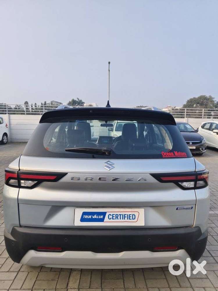 Maruti Suzuki Brezza 1.5 Zxi Smart Hybrid Dual Tone, 2023, Petrol