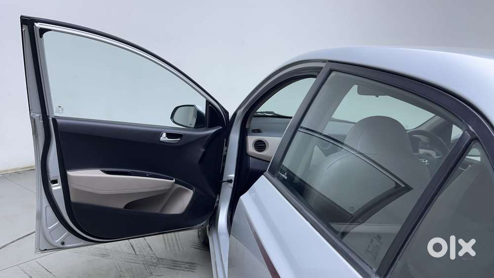 Hyundai Aura [2023-ongoing] 1.2 S Petrol Manual, 2016, Petrol