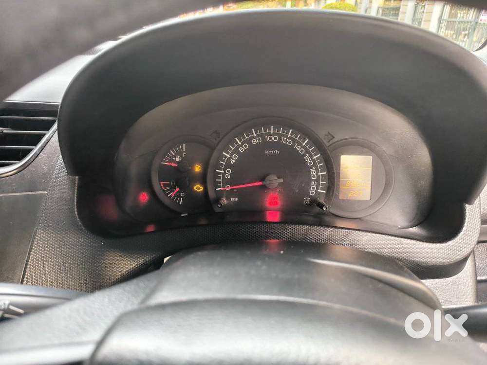 Maruti Suzuki Swift 2011-2014 Lxi, 2012, Petrol