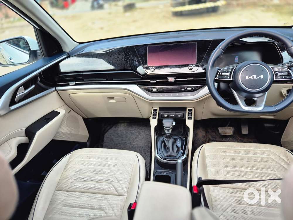 Kia Carens Luxury (o)1.5 Diesel At 7 Str, 2023, Diesel