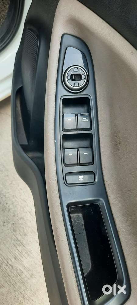 Hyundai I20 Petrol Cvt Magna Executive, 2015, Petrol
