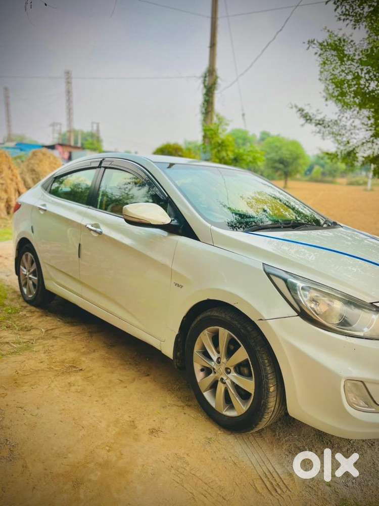 Hyundai Verna 2012 Petrol Well Maintained