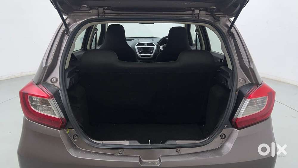 Tata Tiago 1.2 Revotron Xt, 2017, Petrol