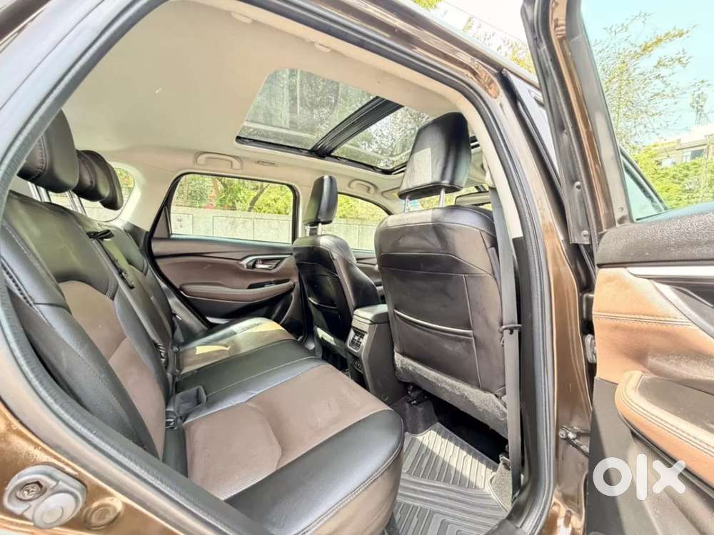 Toyota Urban Cruiser Hyryder 1.5 V Hybrid, 2023, Petrol