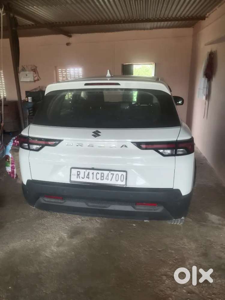 Maruti Suzuki Brezza Vxi 2025