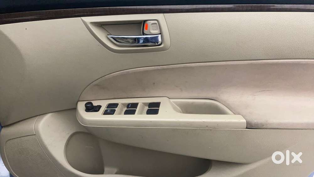 Maruti Suzuki Swift Dzire 1.2 Vxi Bsiv, 2016, Petrol