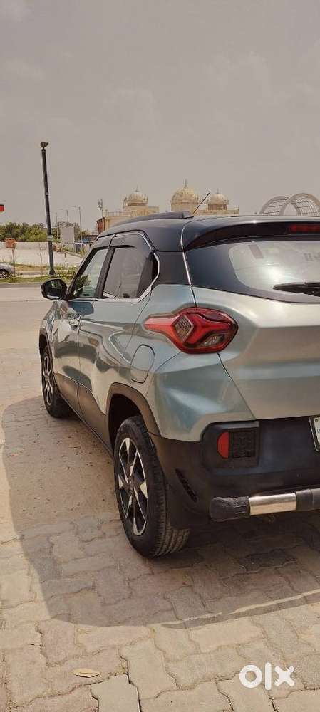 Tata Punch 1.2 Revotron Creative Dual Tone, 2022, Petrol