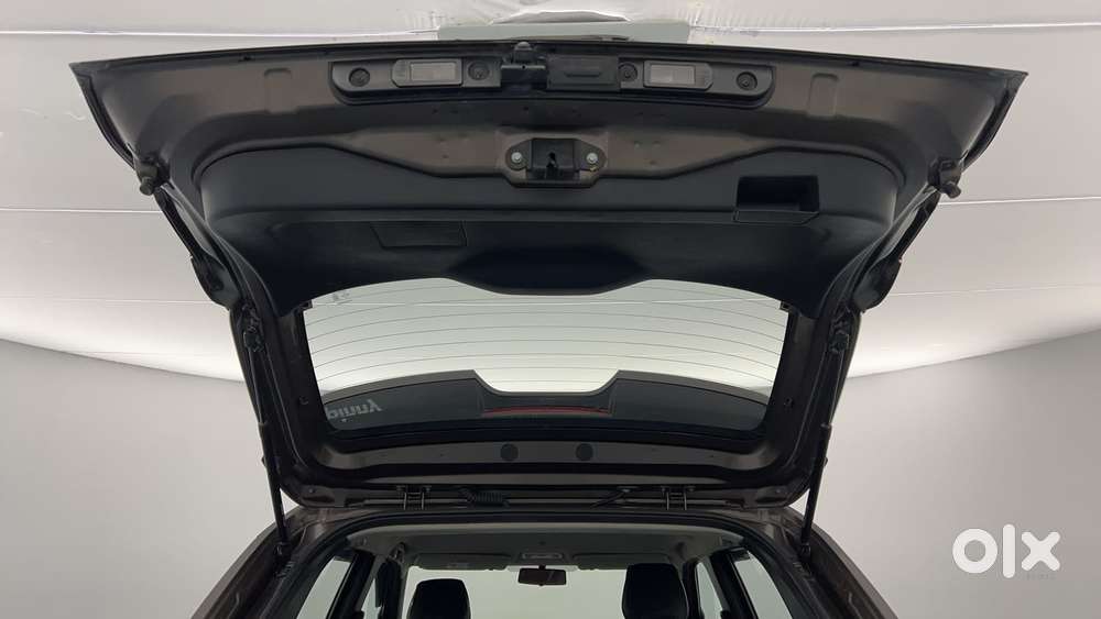 Nissan Magnite 1.0 Xv, 2023, Petrol