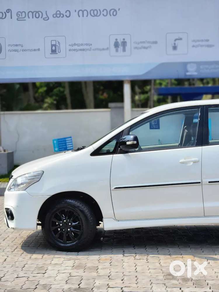 Toyota Innova 2013