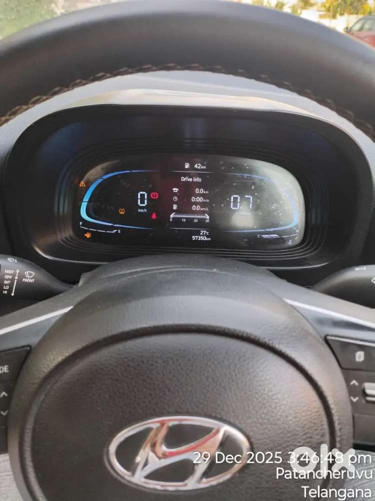 Venu Sx Diesel 1.5 Showroom Track Vehicle