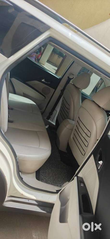 Mahindra Xuv300 W8 Option, 2019, Petrol