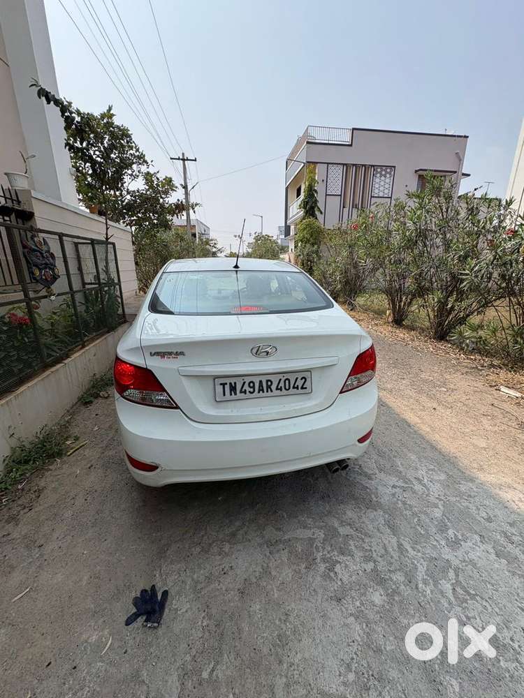 Hyundai Verna Petrol 2013