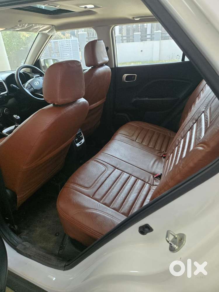 Hyundai Venue 2020 Petrol 30000 Km Driven