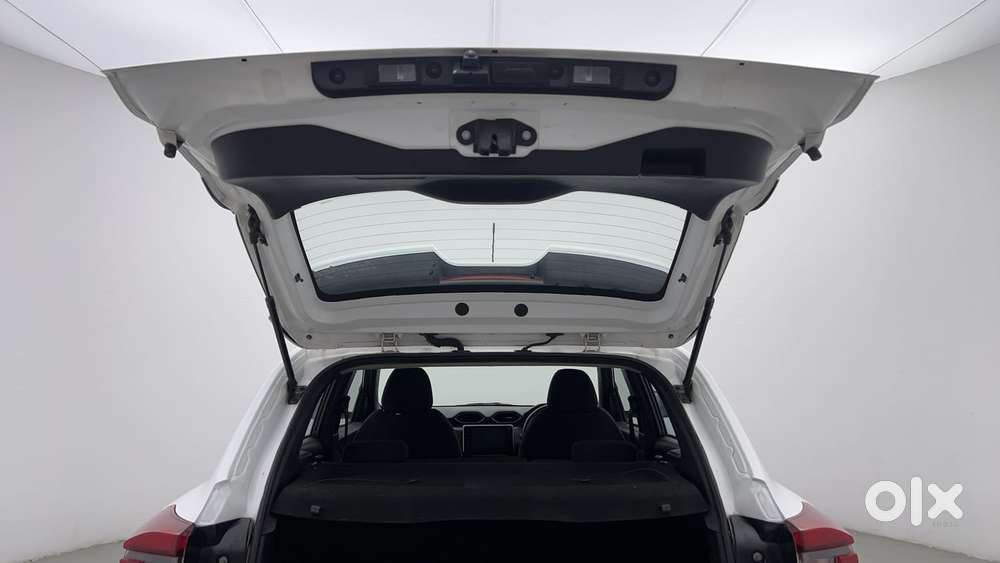 Nissan Magnite 1.0 Xv Turbo Cvt, 2022, Petrol