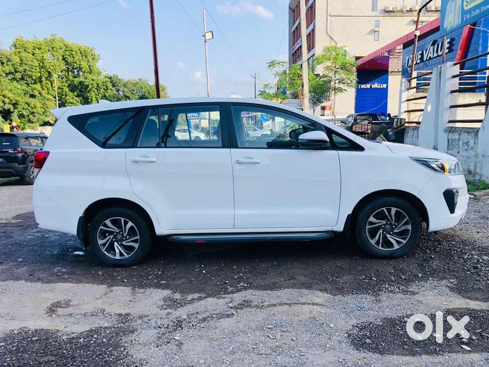 Toyota Innova Crysta [2020-ongoing] 2.4 Gx At 8 Str, 2021, Diesel