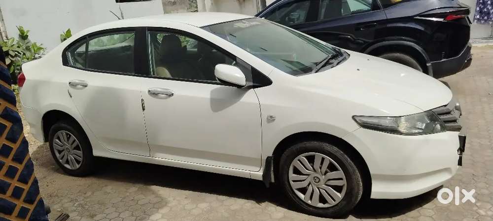 Honda City 2009 – I-vtec  Petrol + Cng  Well Maintained