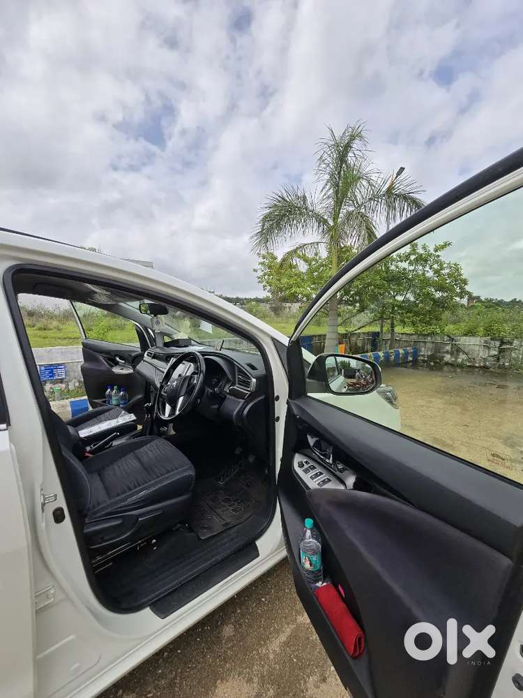 Toyota Innova Crysta 2016 Diesel Mt