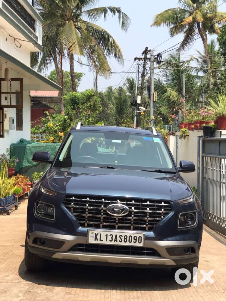 Hyundai Venue 2021 Petrol Well Maintained