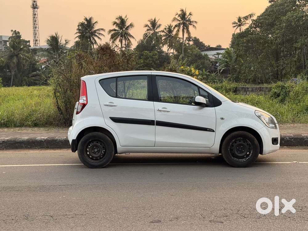 Maruti Suzuki Ritz Lxi, 2013, Petrol