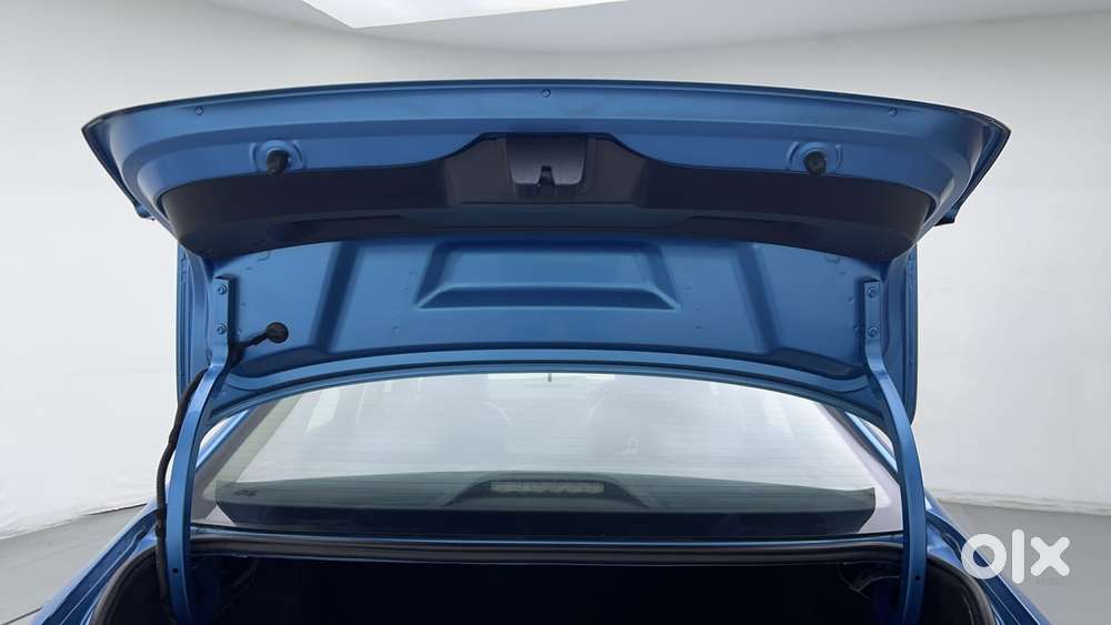 Skoda Slavia Active 1.0l Tsi Mt, 2022, Petrol