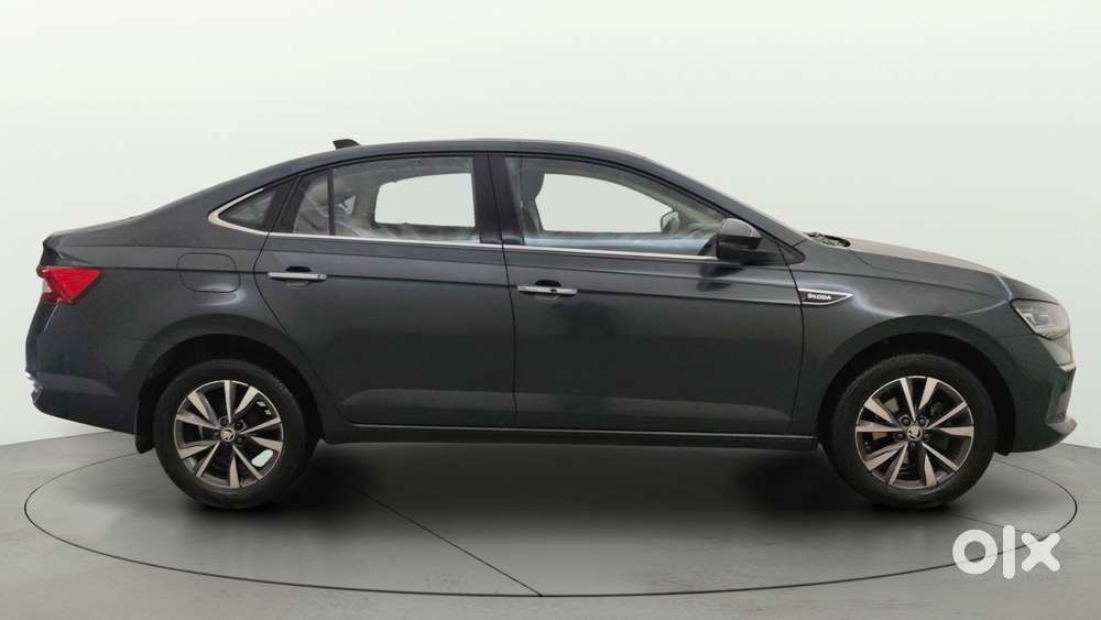 Skoda Slavia 1.0 Tsi Style At, 2023, Petrol