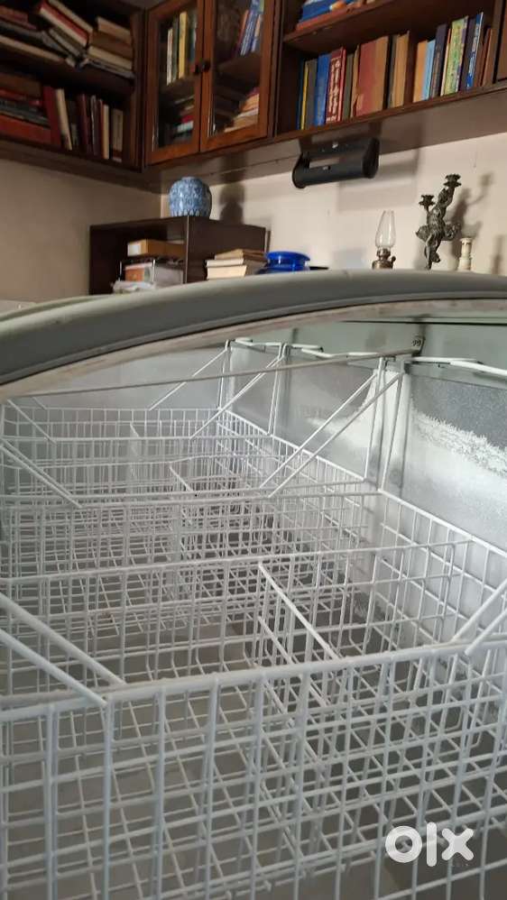 Deep freeze fridge