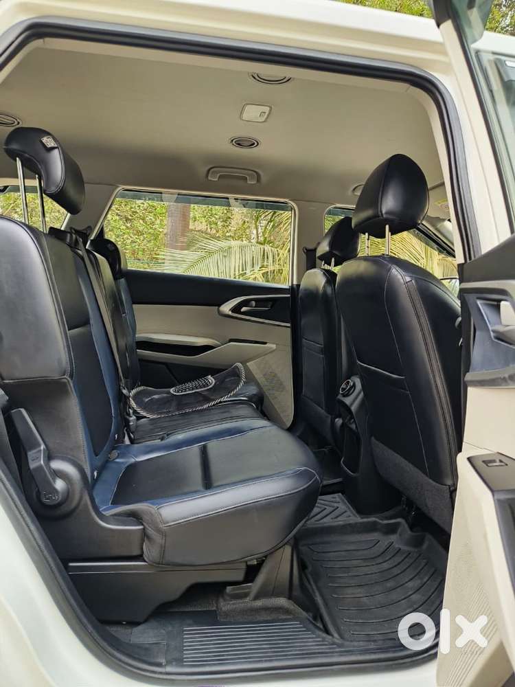 Kia Carens 1.5 Premium 7 Str, 2023, Petrol