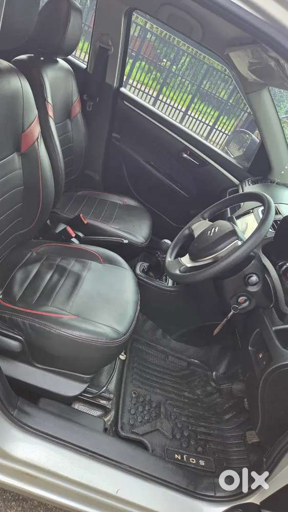 Show Room Service Good Condition Vechile