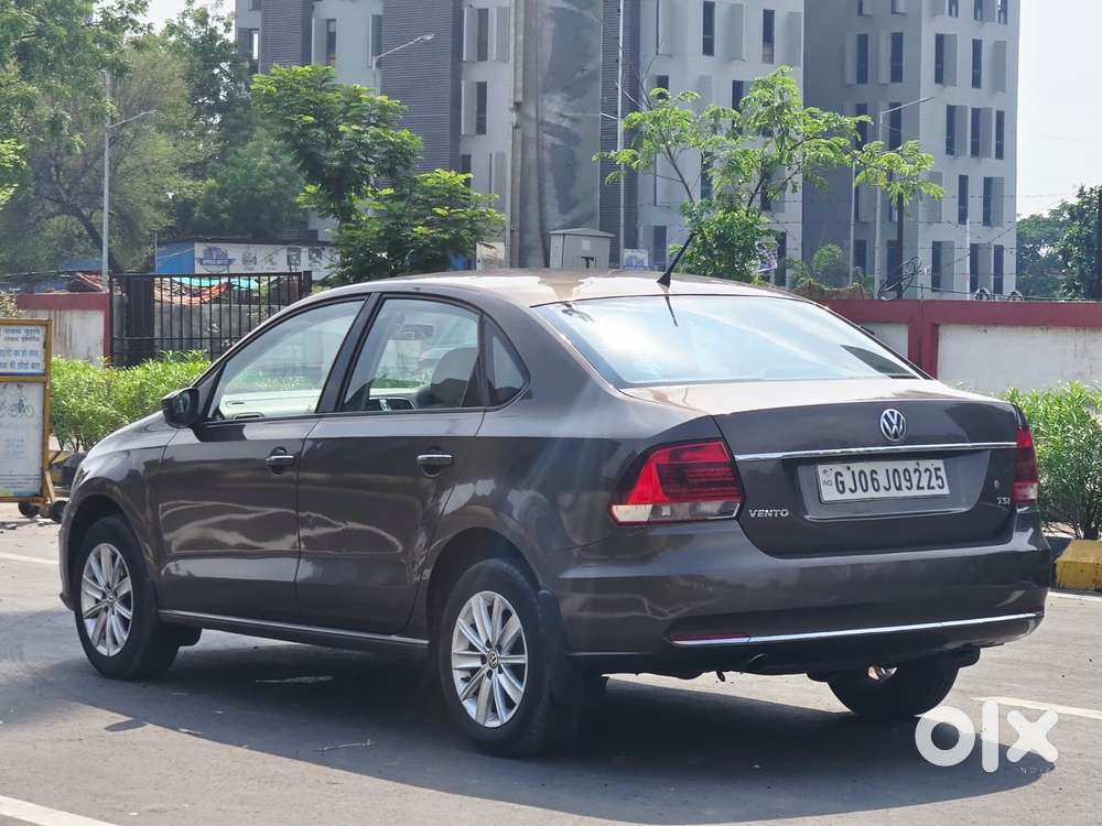 Volkswagen Vento 1.2l Tsi Highline Plus At Petrol, 2016, Petrol