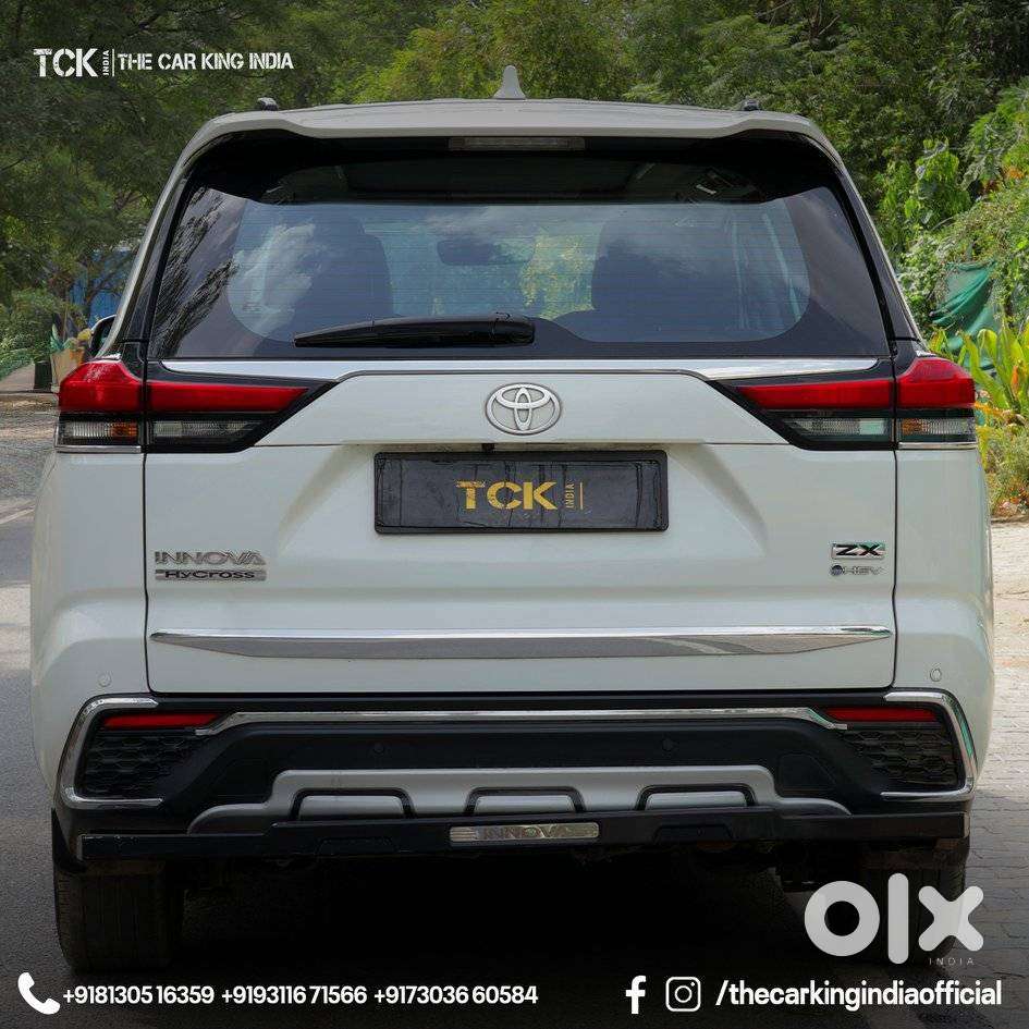 Toyota Innova Hycross 2.0 Zx (o) Hybrid 7 Str, 2025, Petrol
