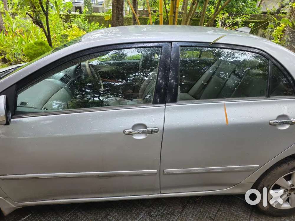 Toyota Corolla Altis 2010