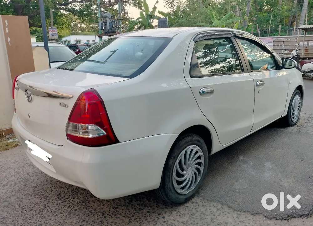 Toyota Etios Model 2015 Owner First Insurance Full Km.180000 Service R