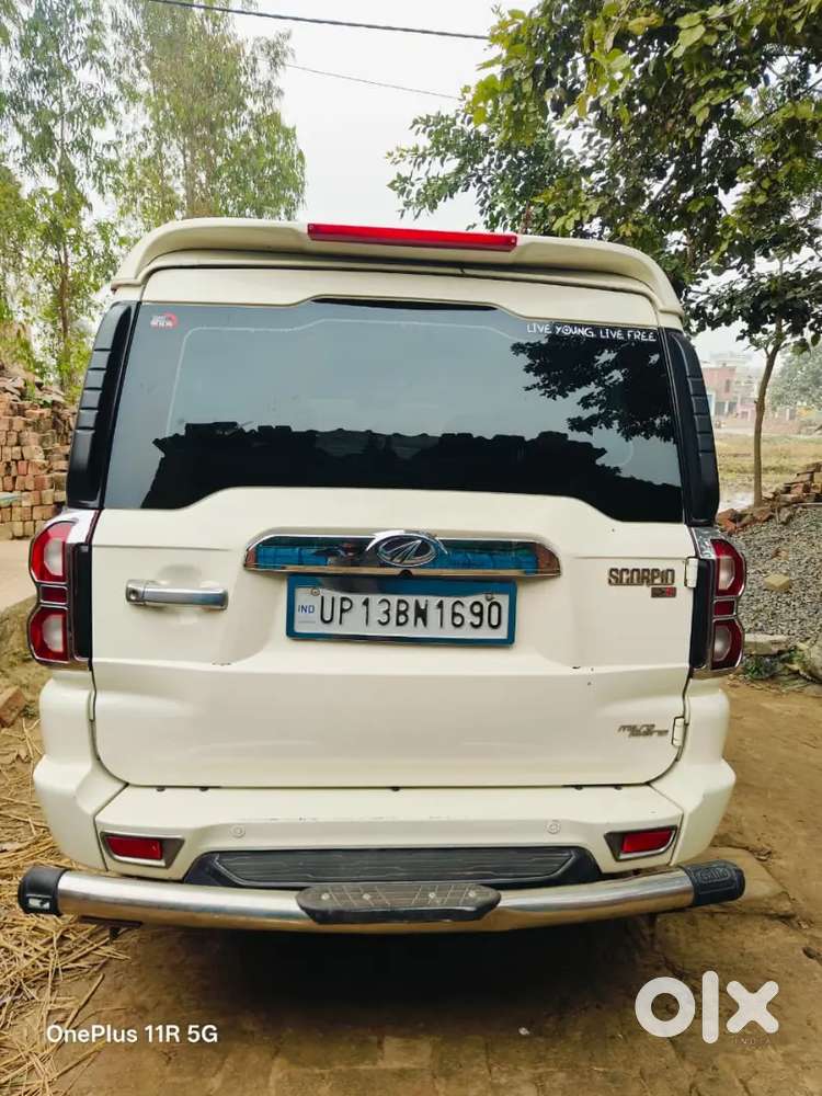 Buy Vehicle Mahindra