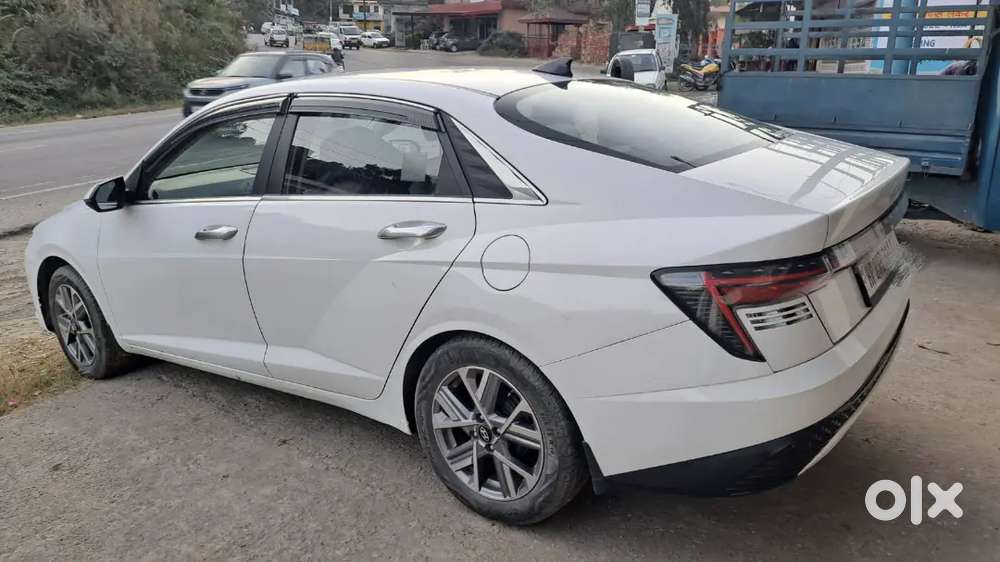 Hyundai Verna 1.6