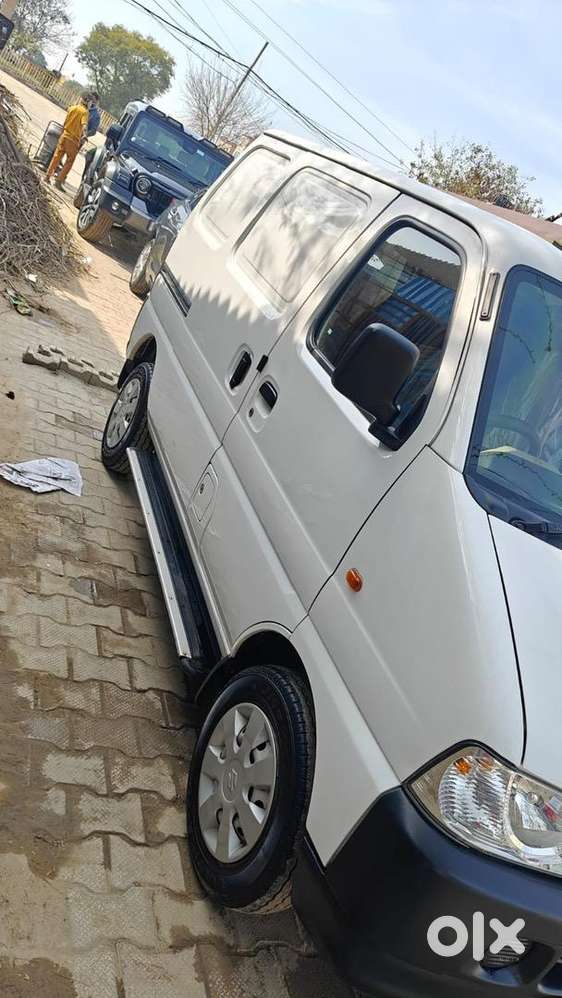Maruti Suzuki Eeco 2024 Cng & Hybrids 30000 Km Driven