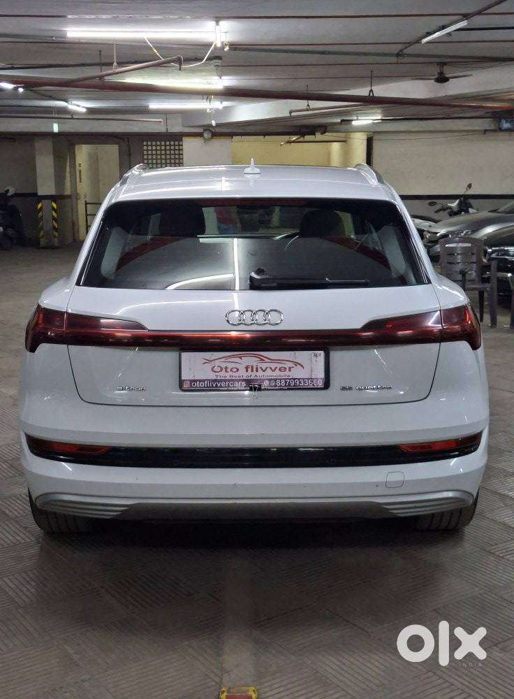 Audi E-tron 55, 2022, Electric