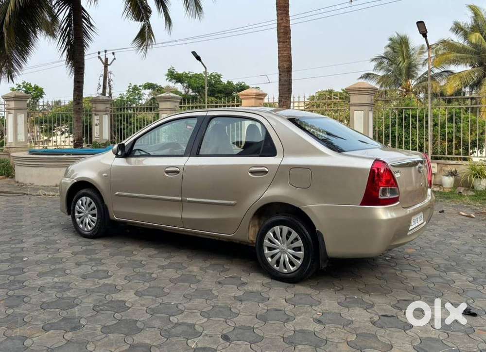 Toyota Etios 2010-2012 G, 2011, Petrol