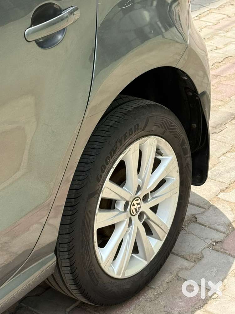 Volkswagen Petrol 2013 Model