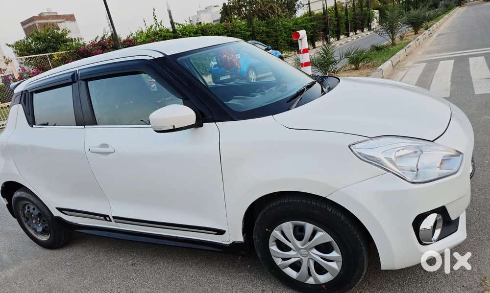 Maruti Suzuki Swift 1.2 Vxi (o), 2023, Petrol